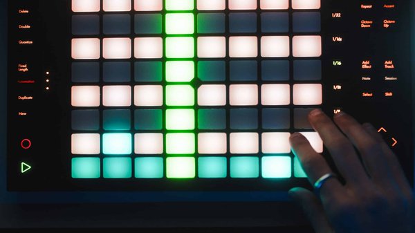 Quels réglages de caméra recommandés pour filmer des clips musicaux sur un OnePlus 8 Pro?